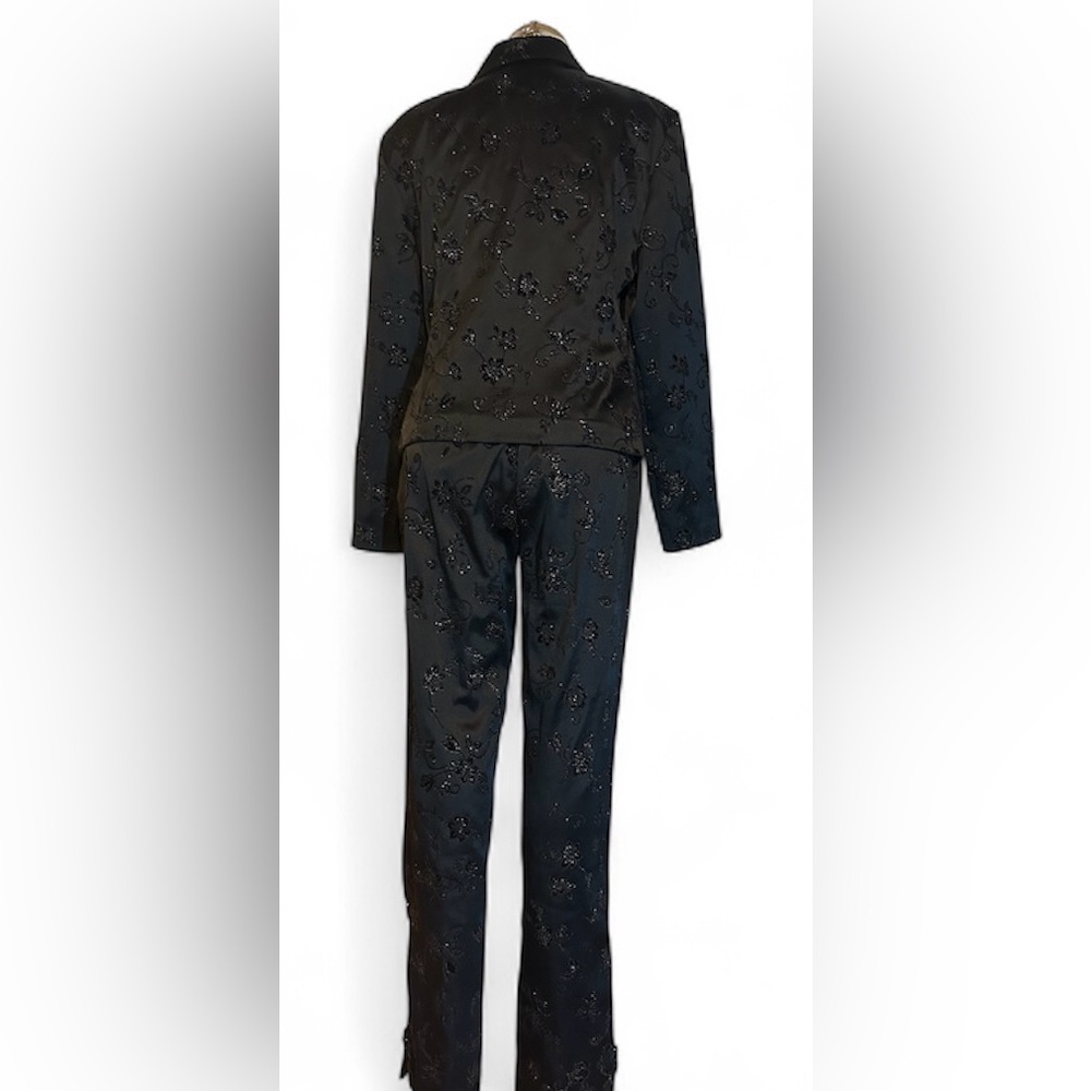 Joseph Ribkoff Black Floral pant set - Picture 3 of 15